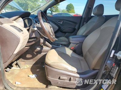 Zdjęcie 7 z 13 samochodu: 2015 HYUNDAI TUCSON SE VIN:KM8JU3AG2FU112513 - miniatura