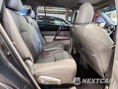 Zdjęcie 11 z 13 samochodu: 2011 TOYOTA HIGHLANDER LIMITED VIN:5TDDK3EH6BS068086 - miniatura