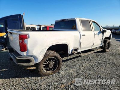Trzecie zdjęcie samochodu z tyłu: 2024 CHEVROLET SILVERADO K2500 HEAVY DUTY LT VIN:2GC4YNEY2R1121975 - miniatura