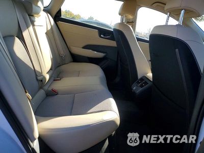 Zdjęcie 10 z 12 samochodu: 2021 HONDA CLARITY VIN:JHMZC5F10MC000241 - miniatura