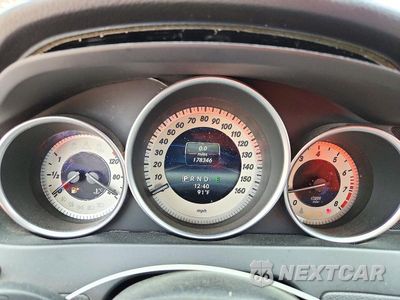 Zdjęcie 9 z 13 samochodu: 2014 MERCEDES-BENZ C 250 VIN:WDDGF4HB1EG249583 - miniatura