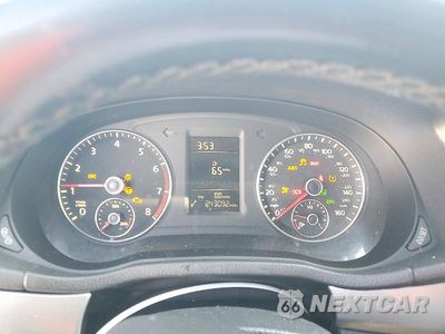 Zdjęcie 9 z 12 samochodu: 2015 VOLKSWAGEN PASSAT S VIN:1VWAS7A32FC106082 - miniatura