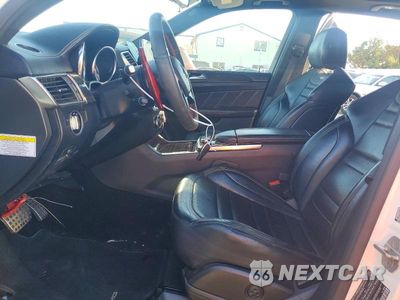 Zdjęcie 7 z 13 samochodu: 2014 MERCEDES-BENZ ML 63 AMG VIN:4JGDA7EB1EA331345 - miniatura