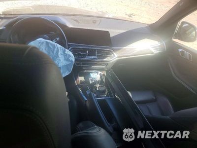 Zdjęcie 8 z 13 samochodu: 2019 BMW X5 XDRIVE40I VIN:5UXCR6C51KLK82856 - miniatura
