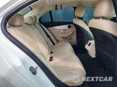 Zdjęcie 10 z 13 samochodu: 2016 MERCEDES-BENZ C 300 VIN:55SWF4JBXGU162390 - miniatura