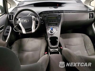 Zdjęcie 8 z 12 samochodu: 2010 TOYOTA PRIUS II VIN:JTDKN3DU0A0140446 - miniatura
