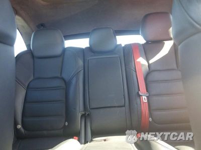 Zdjęcie 10 z 13 samochodu: 2016 PORSCHE CAYENNE GTS VIN:WP1AD2A25GLA73036 - miniatura