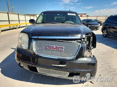 Piąte zdjęcie samochodu w środku: 2011 GMC YUKON DENALI VIN:1GKS1EEF3BR201572 - miniatura