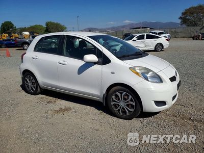 Czwarte zdjęcie samochodu z boku: 2009 TOYOTA YARIS BASE VIN:JTDKT903995243000 - miniatura