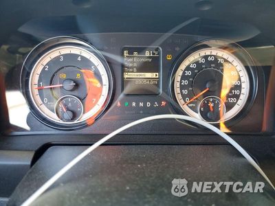 Zdjęcie 9 z 12 samochodu: 2019 RAM 1500 CLASSIC TRADESMAN VIN:3C6JR6AGXKG511066 - miniatura