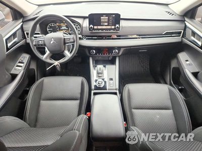 Zdjęcie 8 z 12 samochodu: 2022 MITSUBISHI OUTLANDER ES VIN:JA4J4TA88NZ019309 - miniatura