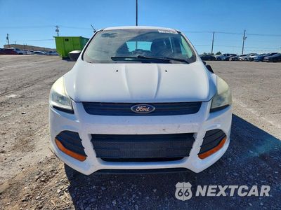 Piąte zdjęcie samochodu w środku: 2016 FORD ESCAPE S VIN:1FMCU0F79GUA03323 - miniatura