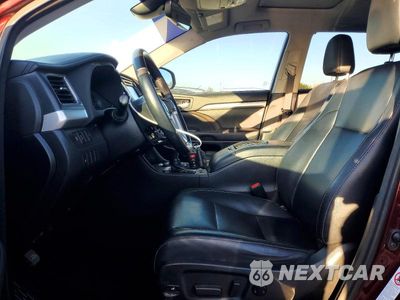 Zdjęcie 7 z 13 samochodu: 2018 TOYOTA HIGHLANDER XLE VIN:5TDJZRFH6JS886934 - miniatura