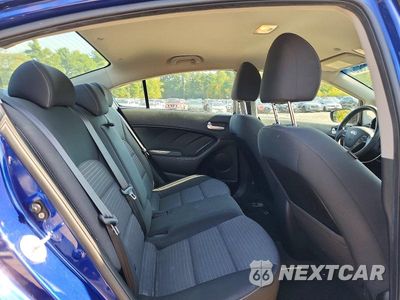 Zdjęcie 10 z 12 samochodu: 2018 KIA FORTE LX VIN:3KPFL4A71JE182997 - miniatura