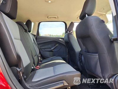 Zdjęcie 11 z 13 samochodu: 2018 FORD ESCAPE SE VIN:1FMCU9GD2JUC16033 - miniatura