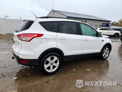 Trzecie zdjęcie samochodu z tyłu: 2015 FORD ESCAPE SE VIN:1FMCU0G9XFUB77996 - miniatura
