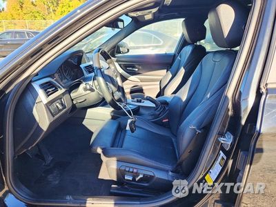 Zdjęcie 7 z 12 samochodu: 2017 BMW 320 XI VIN:WBA8A3C5XHK691429 - miniatura
