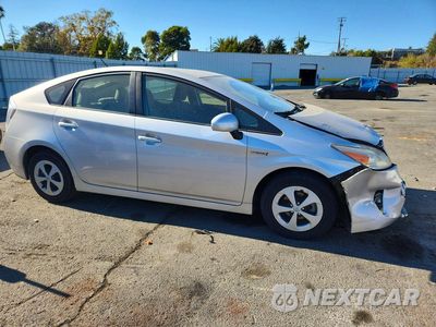 Czwarte zdjęcie samochodu z boku: 2012 TOYOTA PRIUS TWO VIN:JTDKN3DU7C5455427 - miniatura