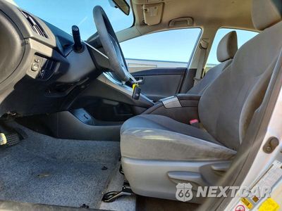 Zdjęcie 7 z 12 samochodu: 2012 TOYOTA PRIUS TWO VIN:JTDKN3DU7C5455427 - miniatura