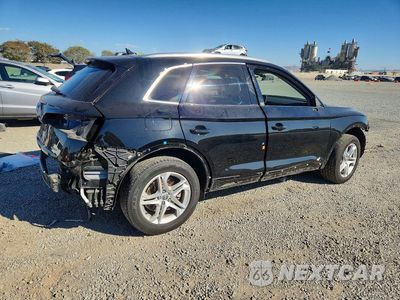 Trzecie zdjęcie samochodu z tyłu: 2019 AUDI Q5 PREMIUM VIN:WA1ANAFY0K2045532 - miniatura