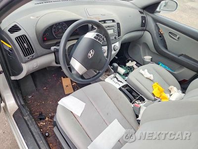 Zdjęcie 8 z 12 samochodu: 2009 HYUNDAI ELANTRA GLS VIN:KMHDU46D39U801823 - miniatura