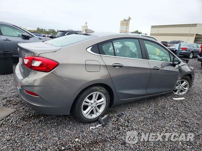 Trzecie zdjęcie samochodu z tyłu: 2018 CHEVROLET CRUZE LT VIN:1G1BE5SMXJ7155910 - miniatura