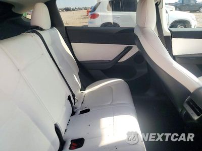 Zdjęcie 10 z 12 samochodu: 2021 TESLA MODEL Y VIN:5YJYGDEE1MF217039 - miniatura