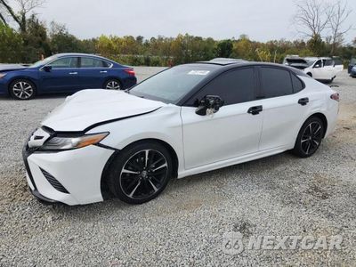 2018 TOYOTA CAMRY XSE 4T1B61HK9JU151329 - główne zdjęcie licytacji z USA - miniatura