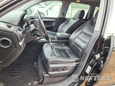 Zdjęcie 7 z 12 samochodu: 2006 PORSCHE CAYENNE VIN:WP1AA29P16LA21183 - miniatura