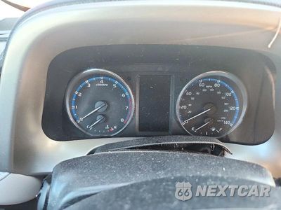 Zdjęcie 9 z 13 samochodu: 2017 TOYOTA RAV4 LIMITED VIN:2T3YFREV1HW336953 - miniatura