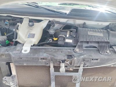 Zdjęcie 12 z 13 samochodu: 2017 CHEVROLET EXPRESS 2500 CARGO DELIVERY VAN VIN:1GCWGAFFXH1110857 - miniatura