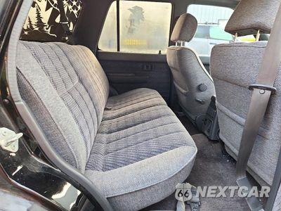 Zdjęcie 10 z 12 samochodu: 1992 TOYOTA 4RUNNER SR5 V6 VIN:JT3VN39W1N0093512 - miniatura