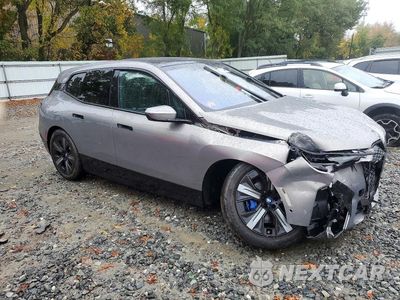 Czwarte zdjęcie samochodu z boku: 2024 BMW IX XDRIVE50 VIN:WB523CF04RCN18368 - miniatura