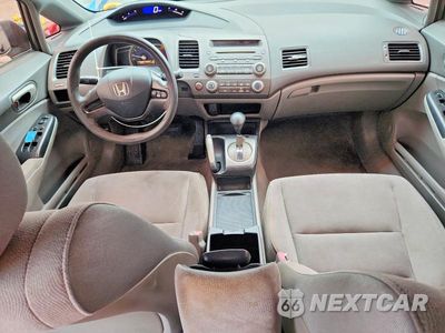 Zdjęcie 8 z 12 samochodu: 2008 HONDA CIVIC LX VIN:2HGFA16598H515863 - miniatura