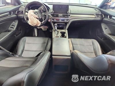 Zdjęcie 8 z 13 samochodu: 2018 HONDA ACCORD SPORT VIN:1HGCV1F34JA101268 - miniatura