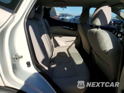 Zdjęcie 11 z 13 samochodu: 2018 NISSAN ROGUE SPORT SV VIN:JN1BJ1CP8JW192189 - miniatura