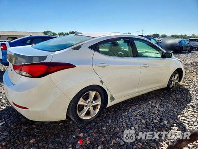 Trzecie zdjęcie samochodu z tyłu: 2016 HYUNDAI ELANTRA VALUE EDITION VIN:5NPDH4AE3GH668206 - miniatura