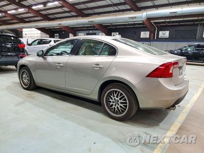 Drugie zdjęcie samochodu z przodu: 2013 VOLVO S60 T5 VIN:YV1612FH2D2177413 - miniatura