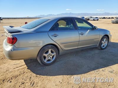 Trzecie zdjęcie samochodu z tyłu: 2005 TOYOTA CAMRY SE VIN:JTDBE32K553013813 - miniatura
