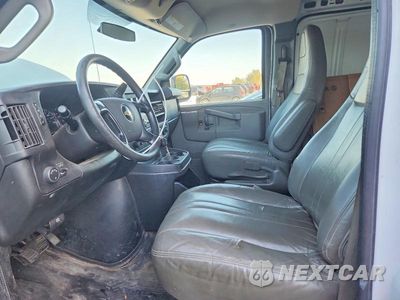 Zdjęcie 7 z 13 samochodu: 2016 CHEVROLET EXPRESS 2500 CARGO VAN VIN:1GCWGAFF3G1127112 - miniatura