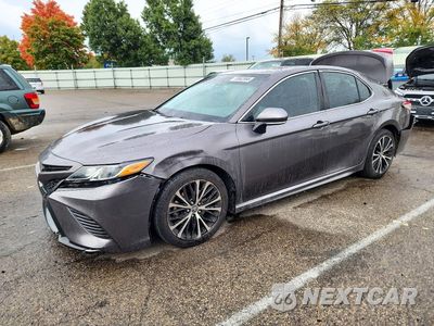 2018 TOYOTA CAMRY SE 4T1B11HK0JU157759 - główne zdjęcie licytacji z USA - miniatura