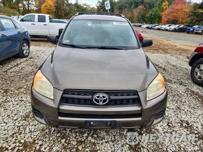 Piąte zdjęcie samochodu w środku: 2011 TOYOTA RAV4 BASE VIN:JTMBF4DV5B5038933 - miniatura