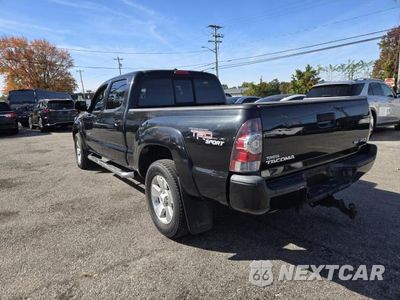 Trzecie zdjęcie samochodu z tyłu: 2010 TOYOTA TACOMA DOUBLE CAB LONG BED VIN:3TMMU4FN0AM017198 - miniatura