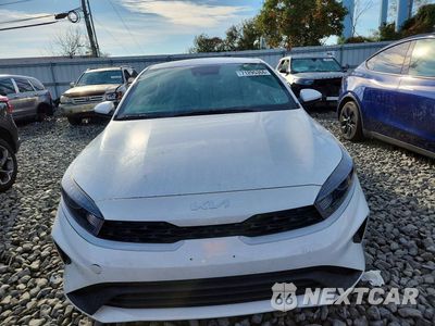Piąte zdjęcie samochodu w środku: 2024 KIA FORTE LXS VIN:3KPF24AD6RE807429 - miniatura