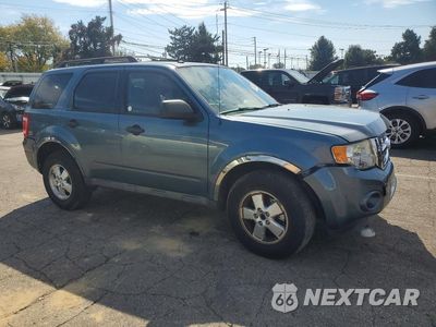Czwarte zdjęcie samochodu z boku: 2011 FORD ESCAPE XLT VIN:1FMCU0D75BKA80231 - miniatura