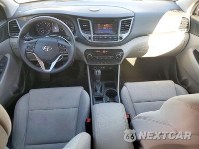 Zdjęcie 8 z 14 samochodu: 2018 HYUNDAI TUCSON SE VIN:KM8J2CA48JU716118 - miniatura