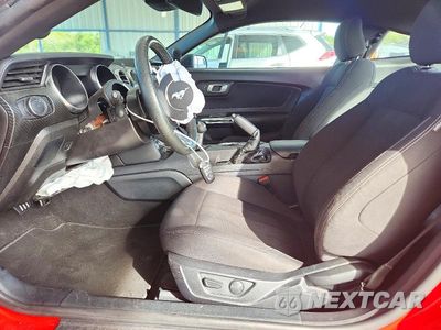 Zdjęcie 7 z 12 samochodu: 2021 FORD MUSTANG VIN:1FA6P8TH7M5110676 - miniatura