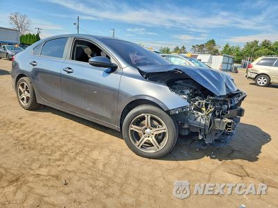Czwarte zdjęcie samochodu z boku: 2020 KIA FORTE FE VIN:3KPF24AD4LE168667 - miniatura