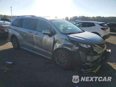 Czwarte zdjęcie samochodu z boku: 2024 TOYOTA SIENNA XLE VIN:5TDYRKEC4RS205418 - miniatura