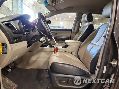 Zdjęcie 7 z 14 samochodu: 2019 KIA SEDONA EX VIN:KNDMB5C12K6556601 - miniatura